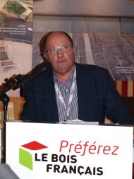 Philippe Siat est le représentant des industriels du bois français. 